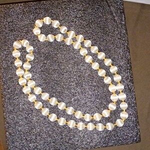 Elegant Satin FinishPearl Necklace